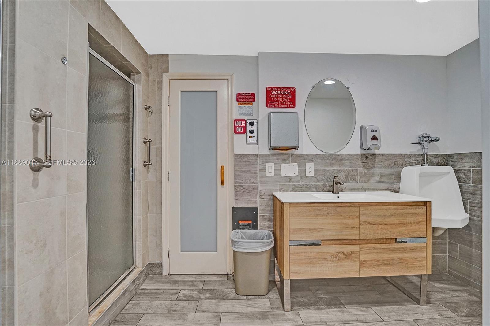 FAIRWAYS RIVIERA CONDO - Residential