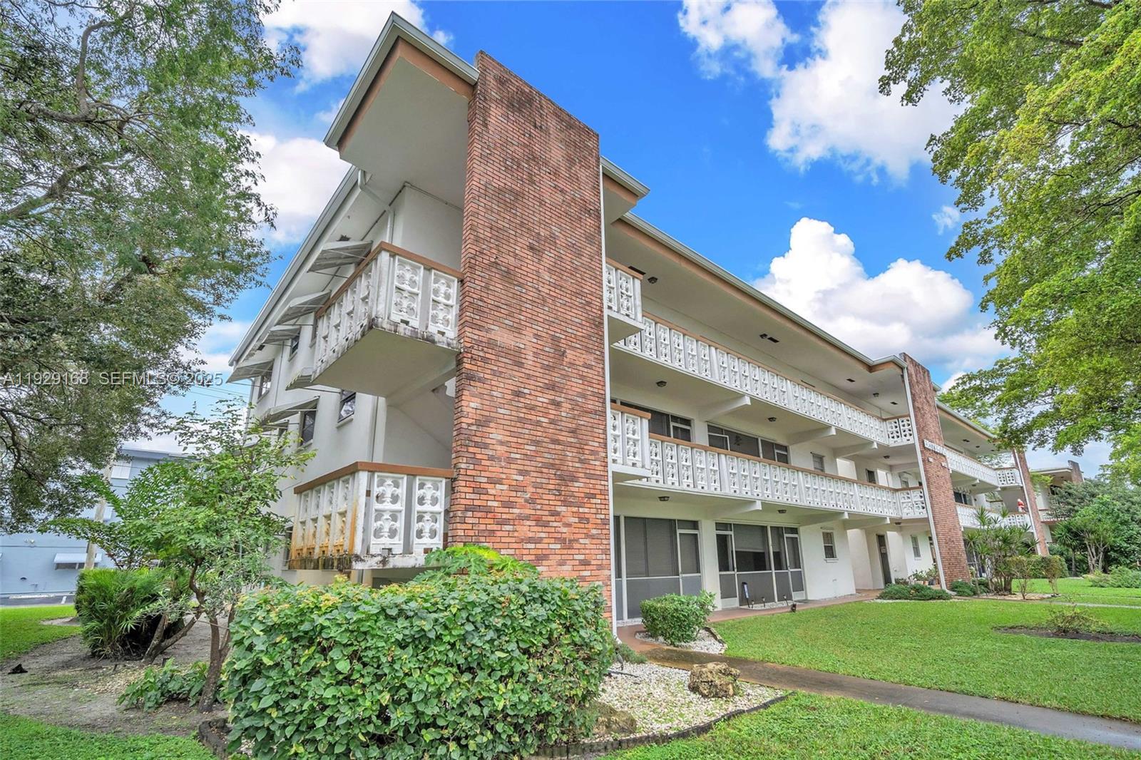 EASTBROOK CONDOMINIUM APT - Residential