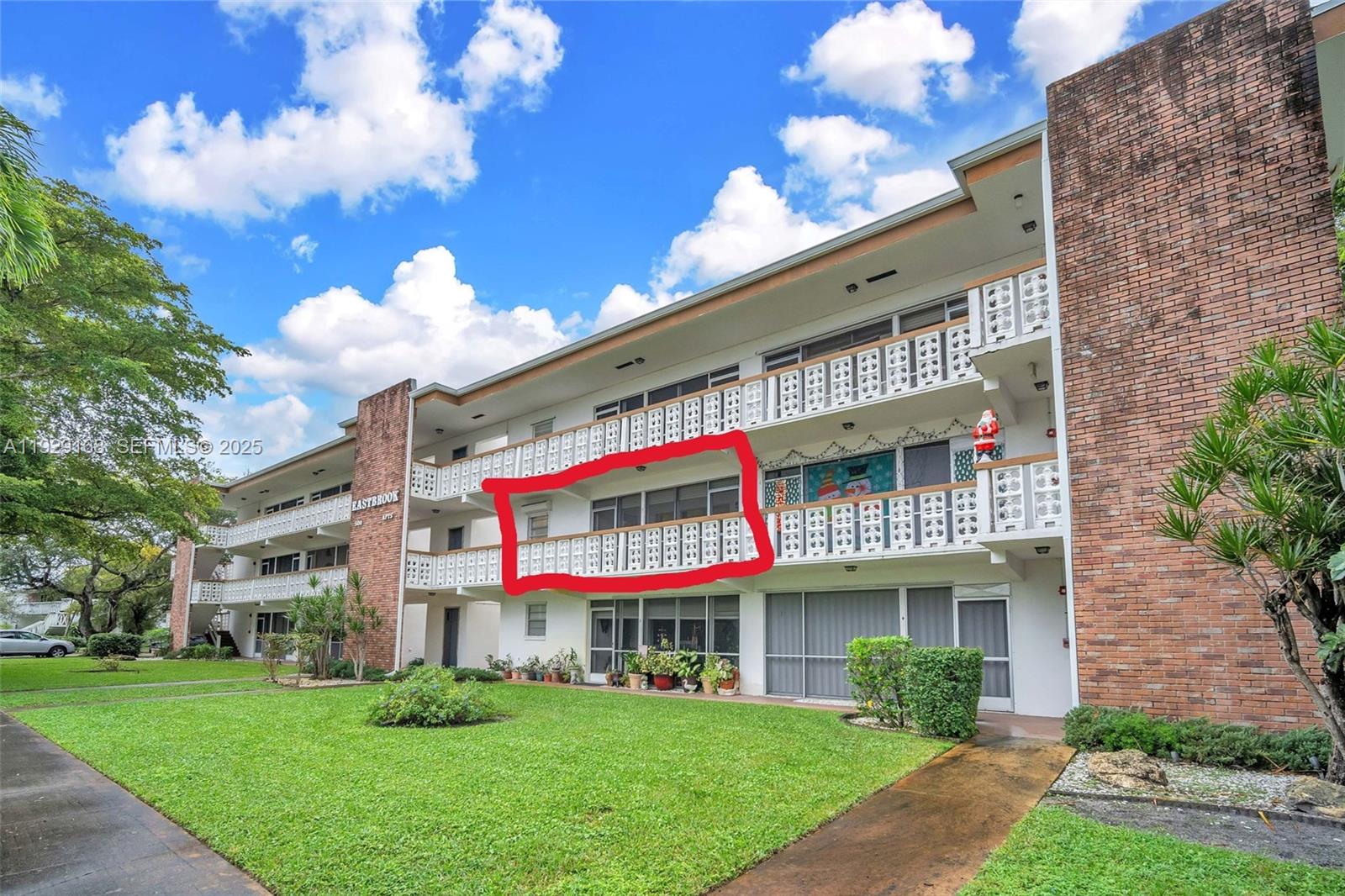 EASTBROOK CONDOMINIUM APT - Residential