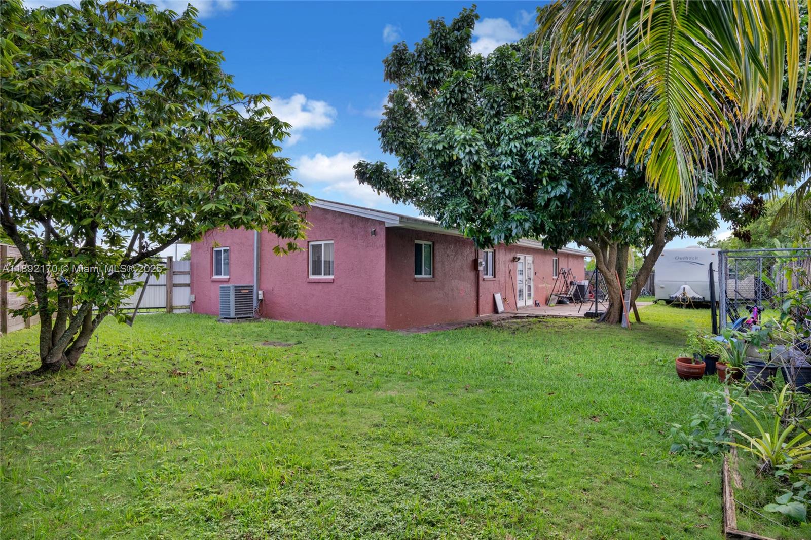 MEADOW WOOD MANOR SEC 3 - Residential Lease