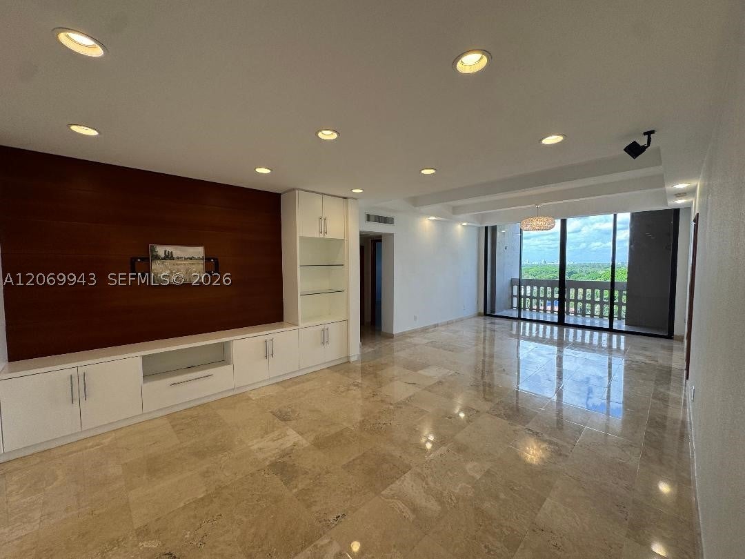 90 Edgewater Dr PH15, Coral Gables, FL, 33133 3 90 Edgewater Dr PH15