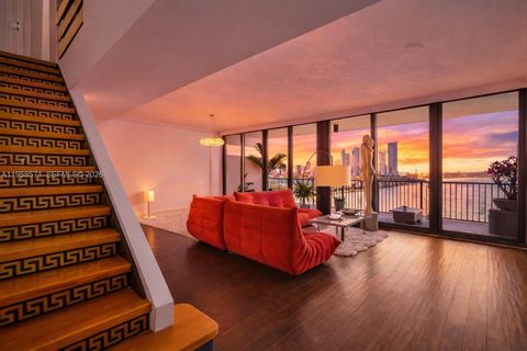 1000 Venetian Way 1106 Miami FL 33139