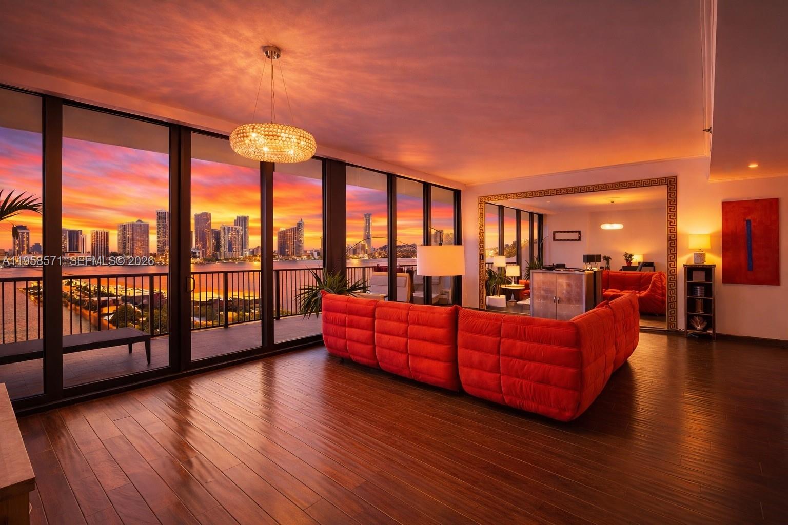 1000 Venetian Way 1106