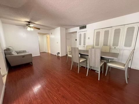 16909 N Bay Rd 211 Sunny Isles Beach FL 33160