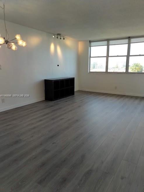 DADELAND PLACE CONDO - Residential