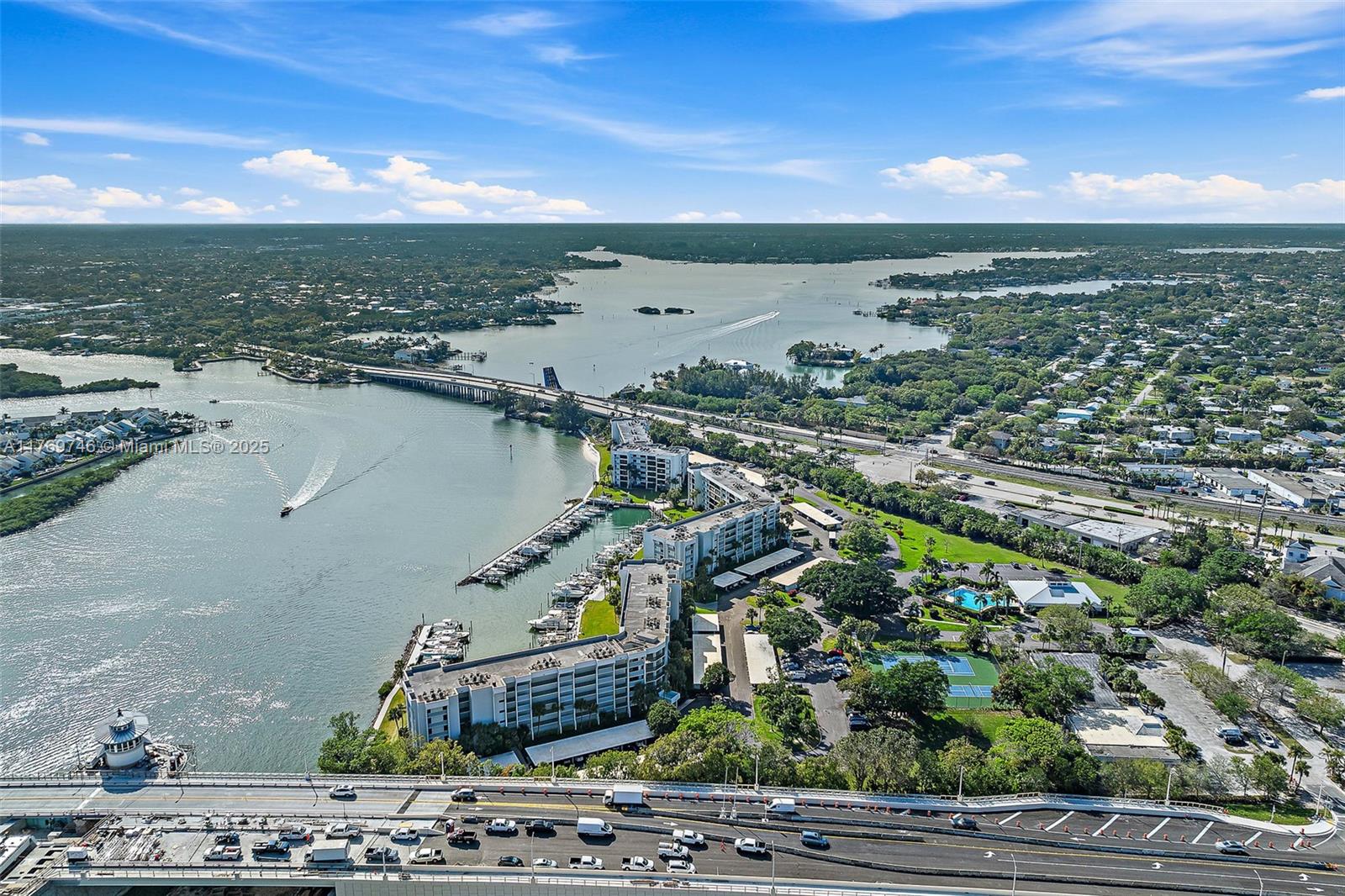 JUPITER COVE CONDO - Residential