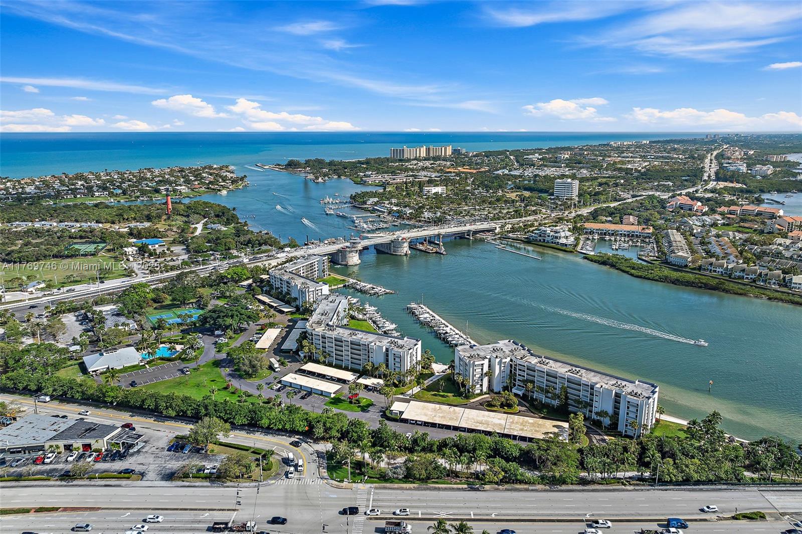 JUPITER COVE CONDO - Residential