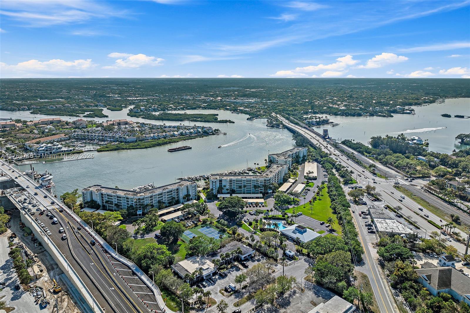 JUPITER COVE CONDO - Residential