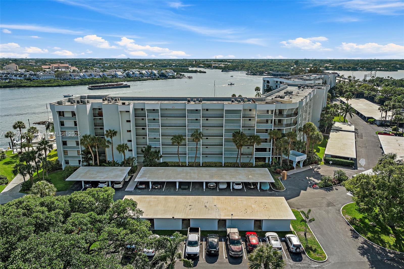 JUPITER COVE CONDO - Residential