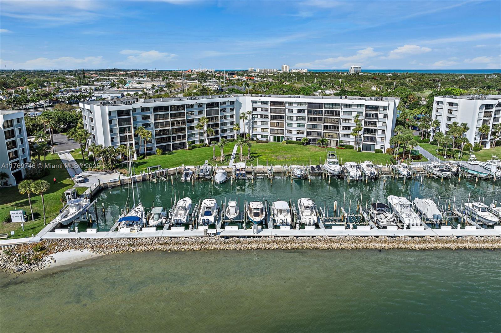 JUPITER COVE CONDO - Residential