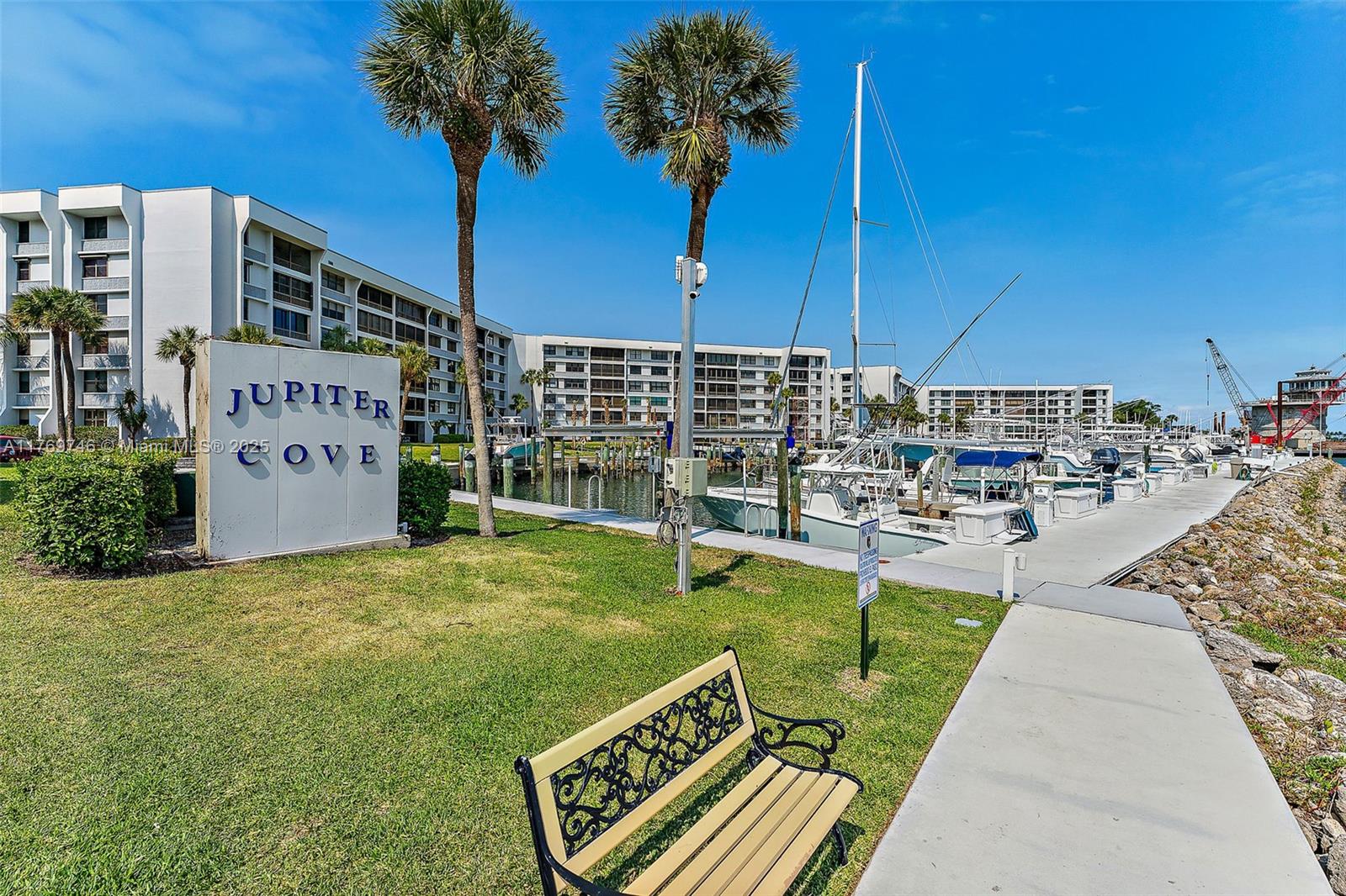 JUPITER COVE CONDO - Residential