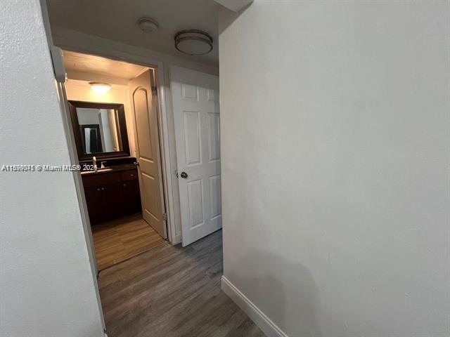 FLORIDIAN ARMS CONDO - Residential Lease