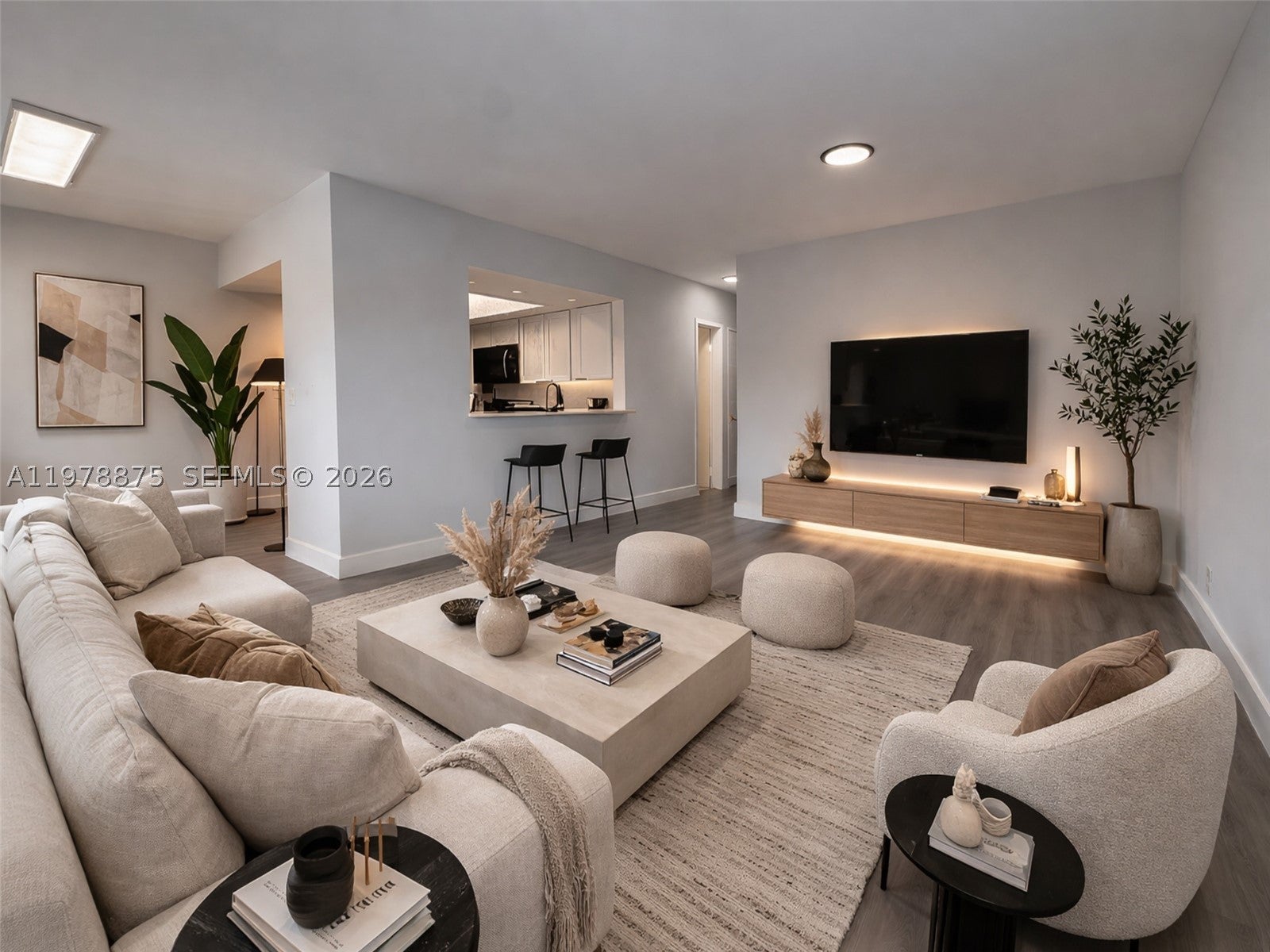 455 Golden Isles Dr
