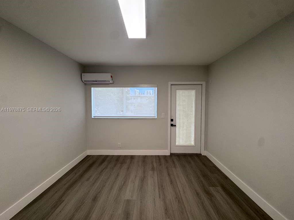 ENVOY APARTMENTS CONDOMIN - Residential