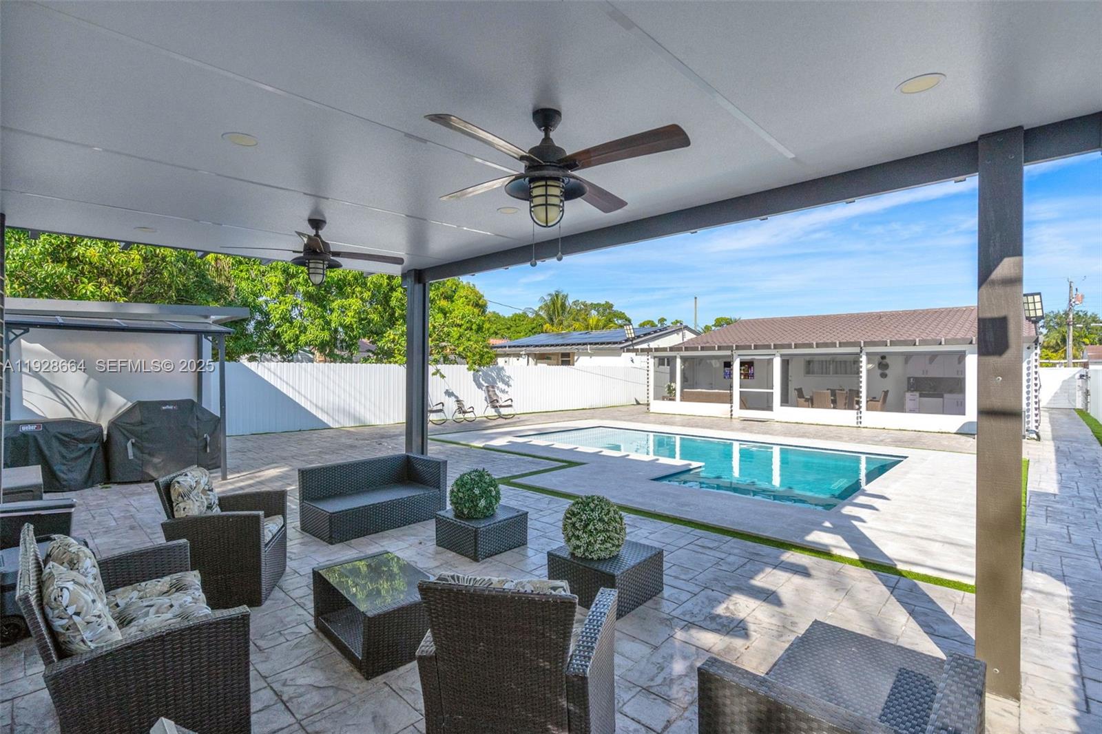 THE TROPICS AMD - Residential