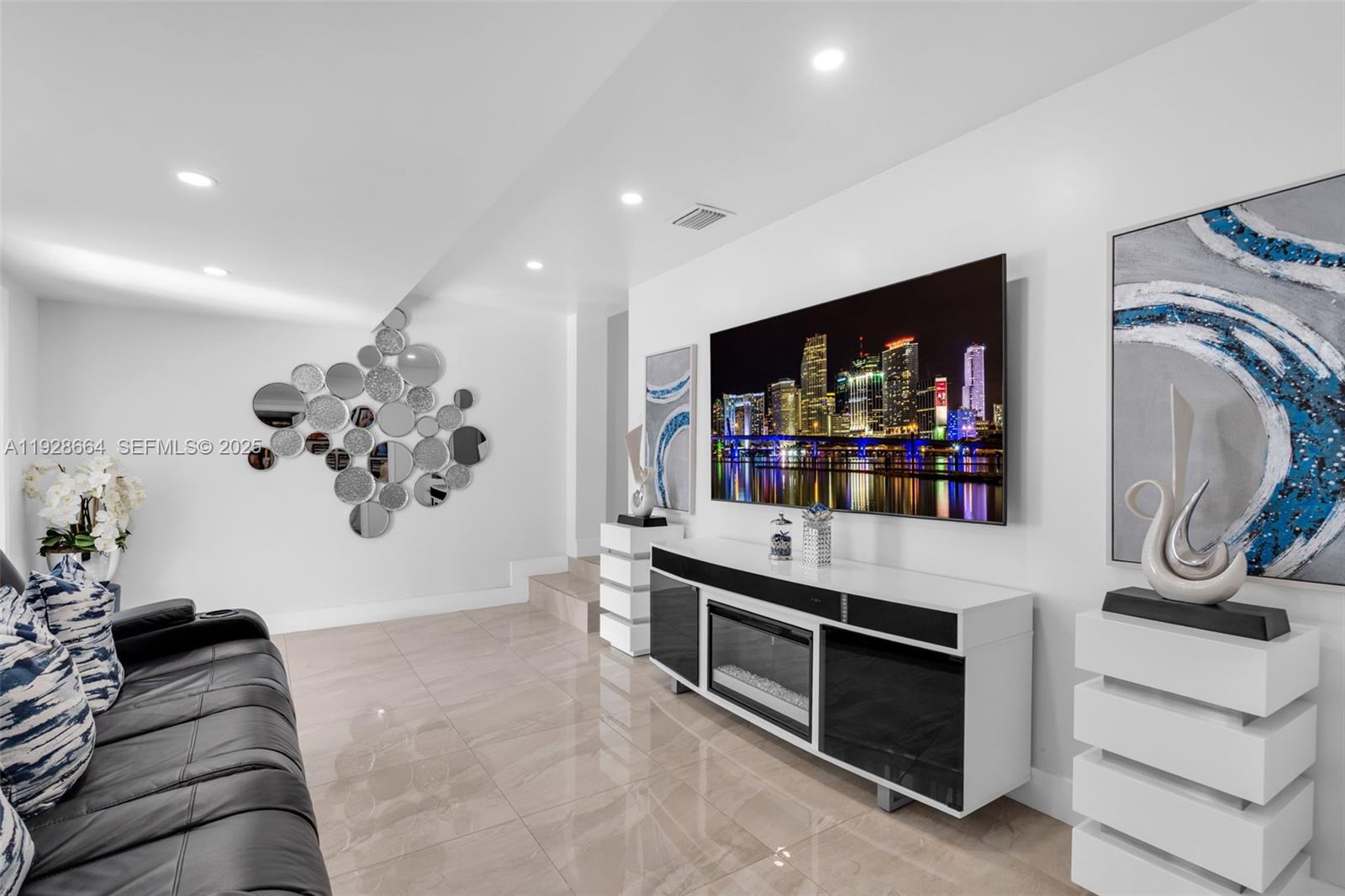 THE TROPICS AMD - Residential