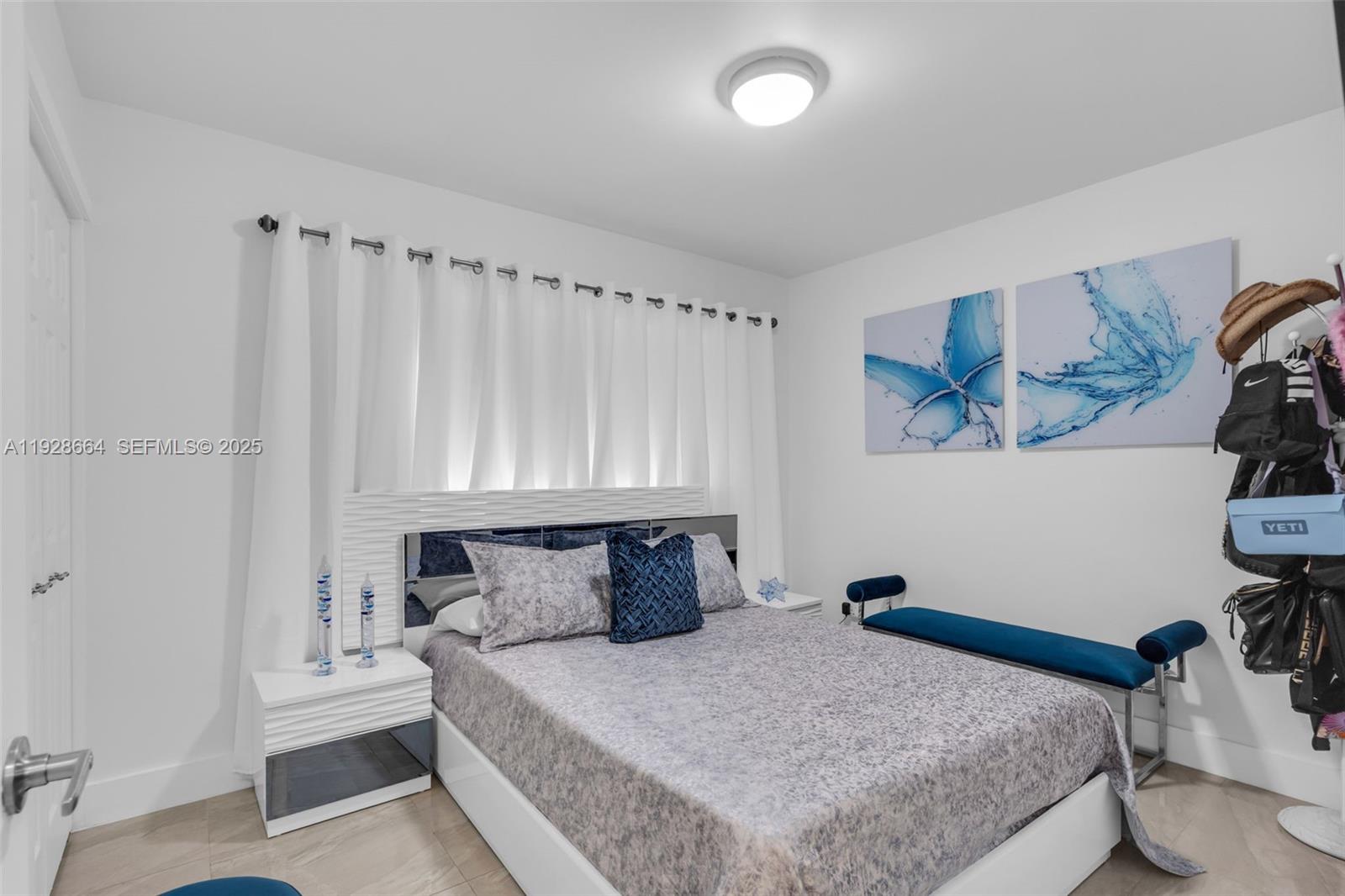 THE TROPICS AMD - Residential