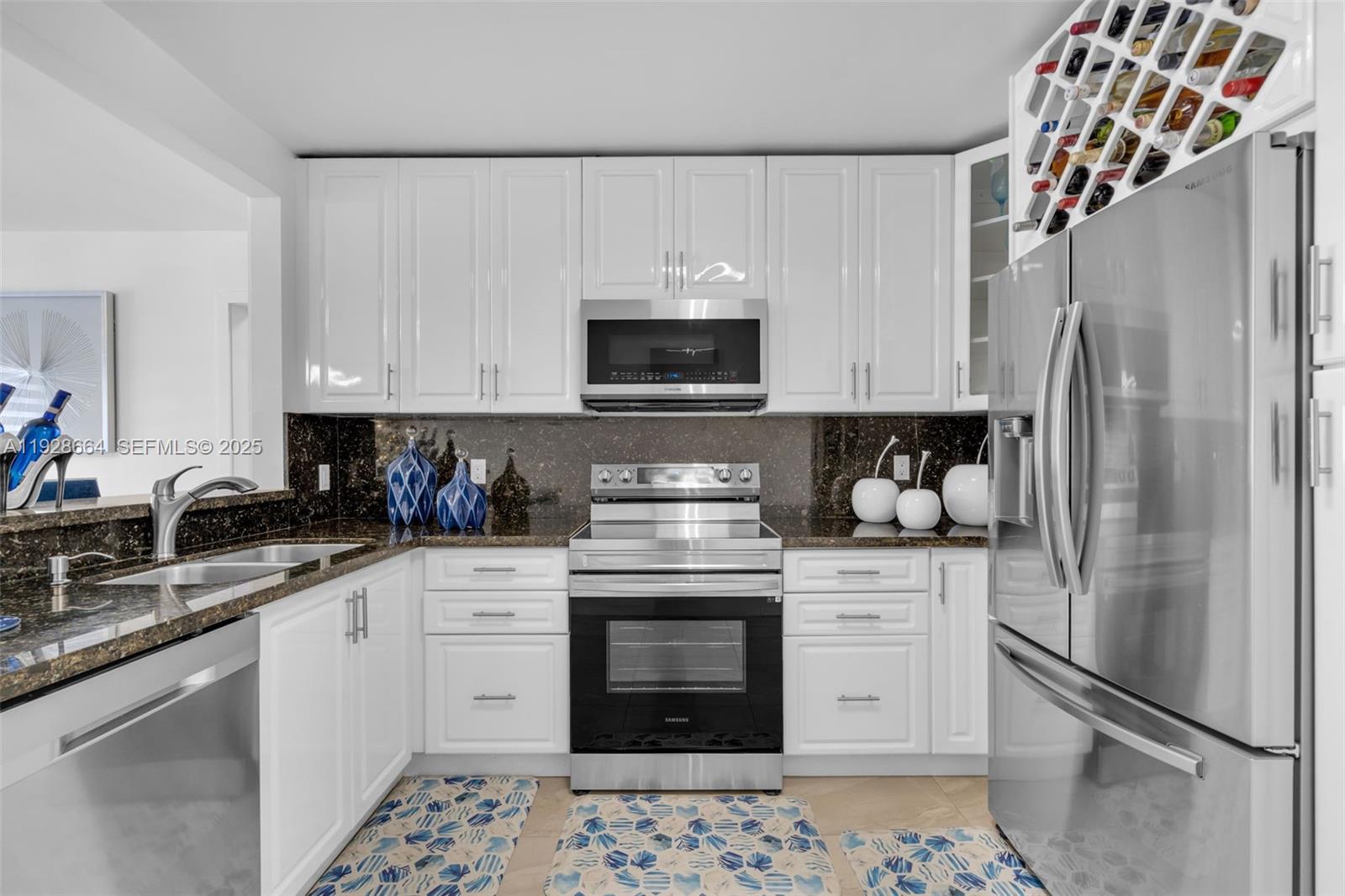 THE TROPICS AMD - Residential