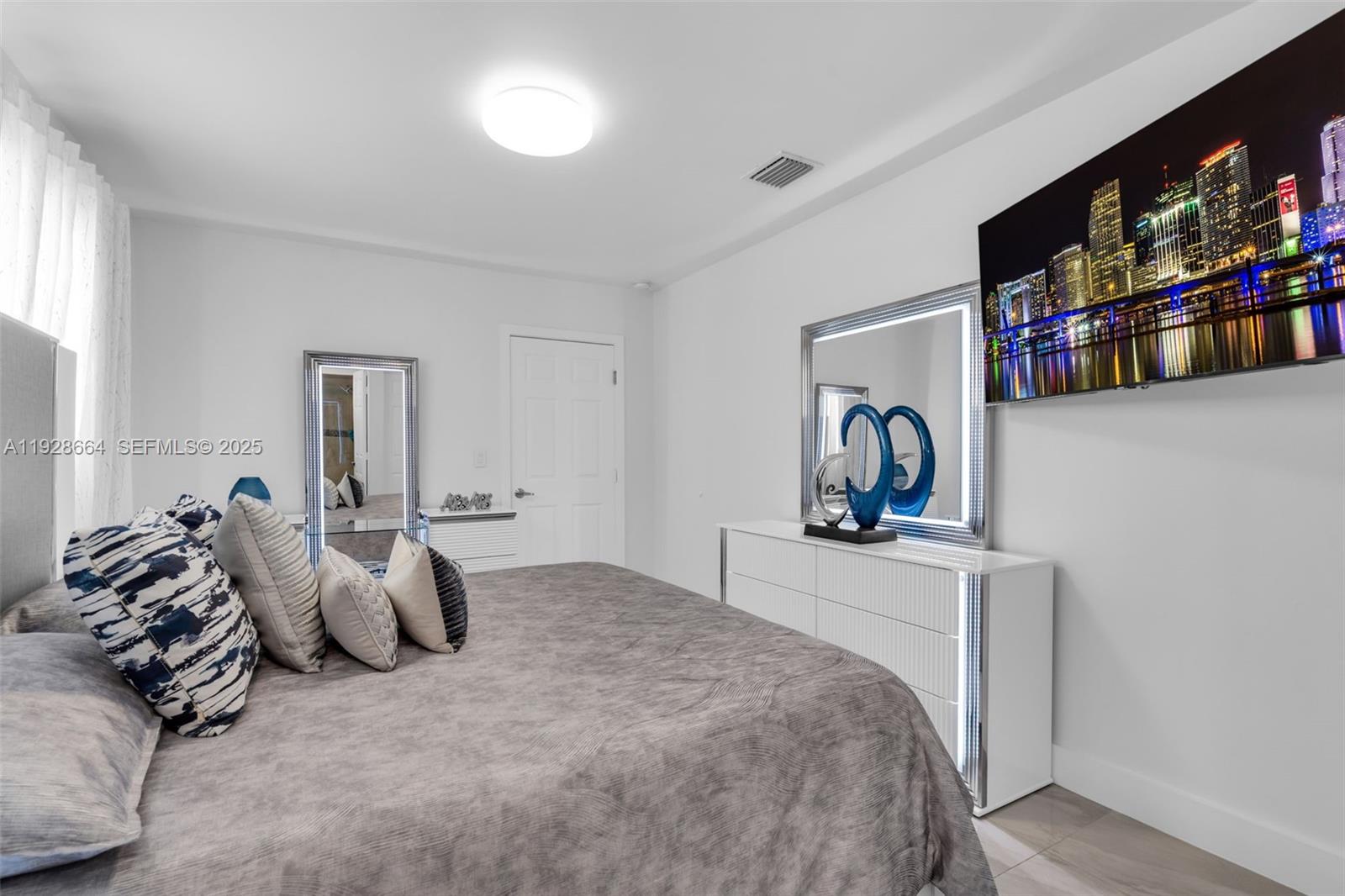 THE TROPICS AMD - Residential