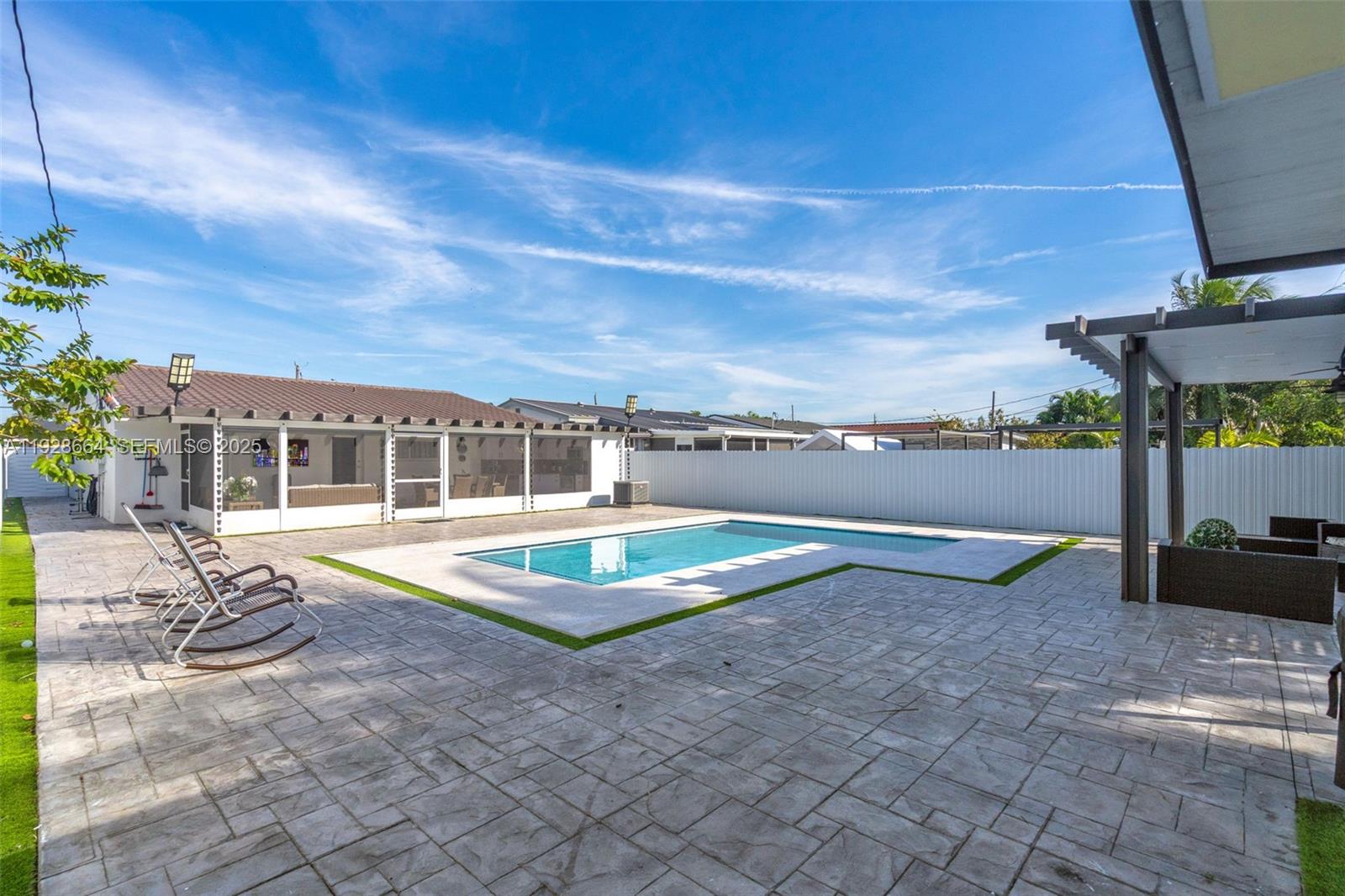 THE TROPICS AMD - Residential