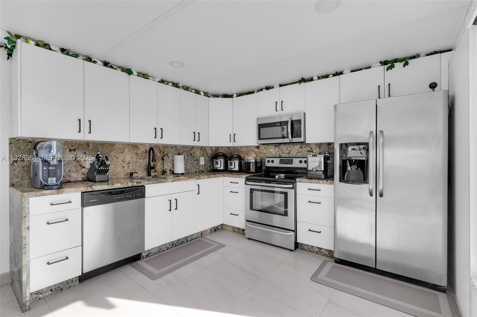 THE TROPICS AMD - Residential