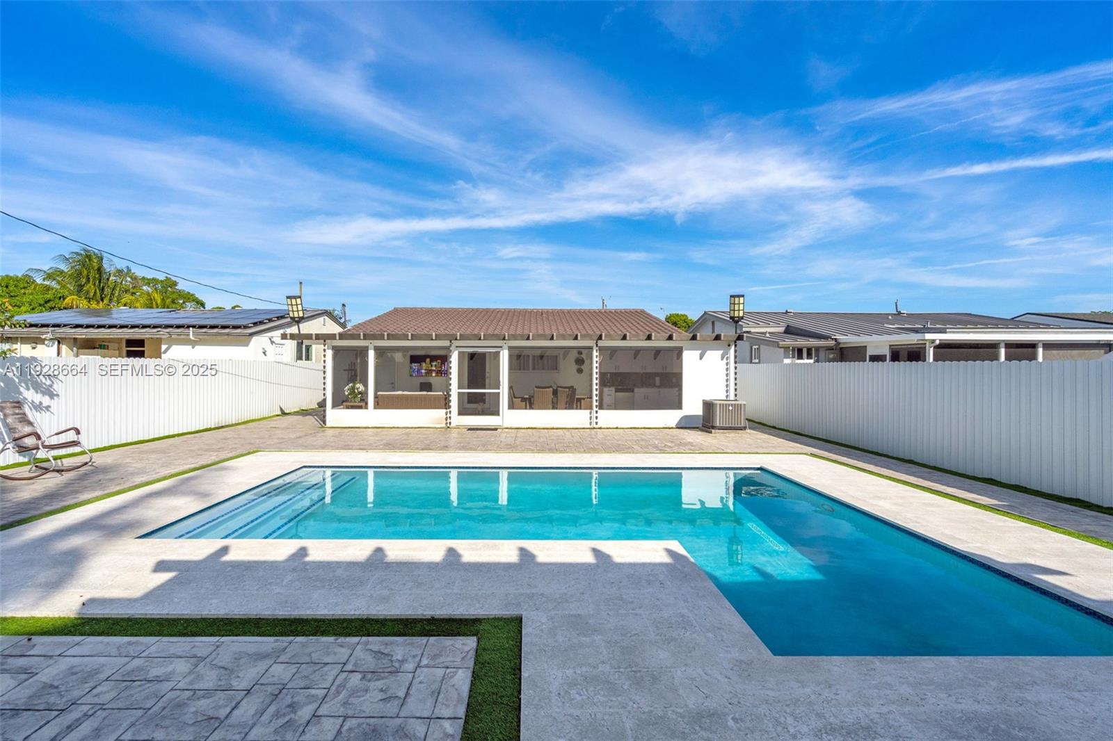 THE TROPICS AMD - Residential