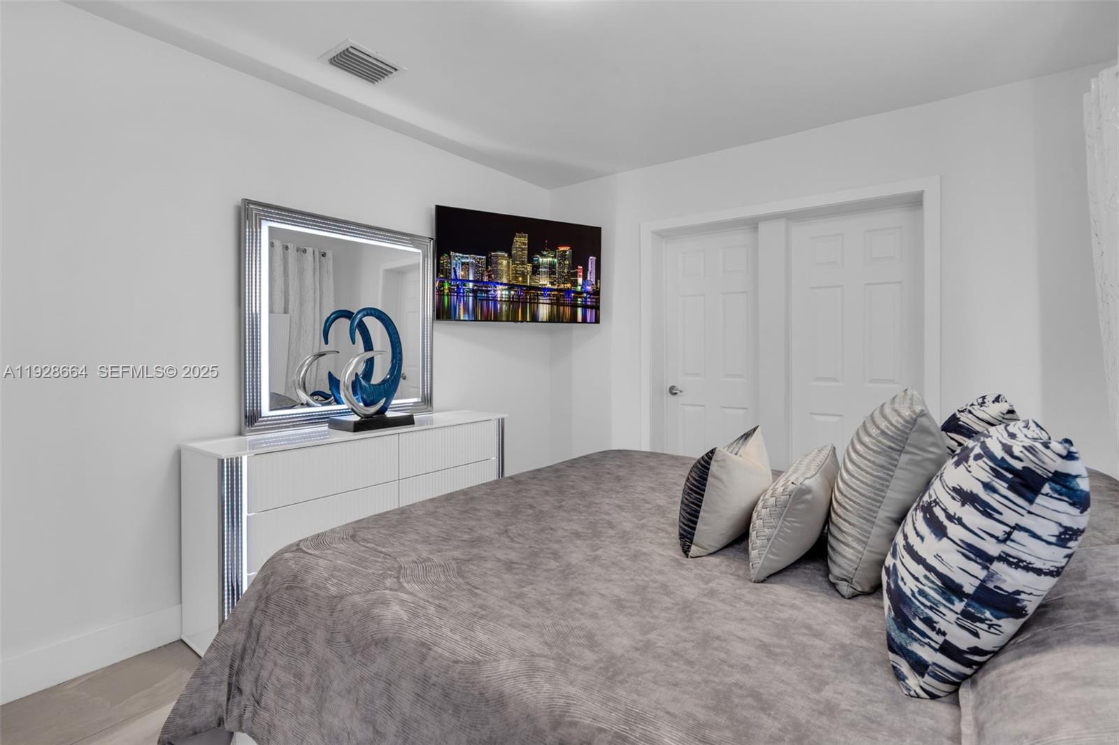 THE TROPICS AMD - Residential