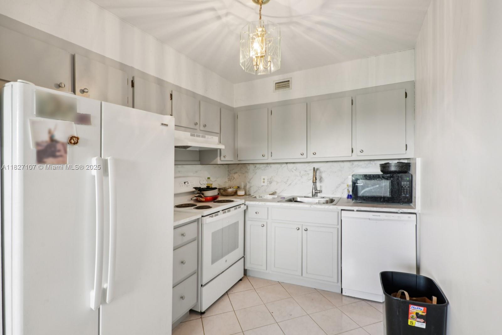 NEW HAMPTON AT CENTURY VI - Residential