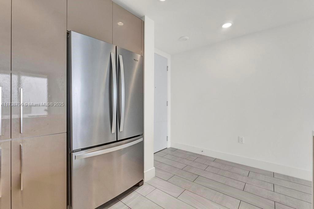 METROPICA NORTH TOWER ONE - Residential