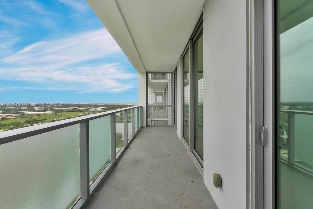 METROPICA NORTH TOWER ONE - Residential