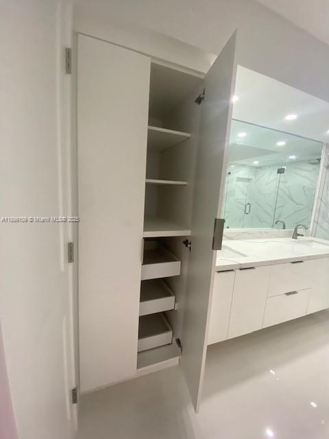 MYSTIC POINTE TOWER 500 C - Residential Lease