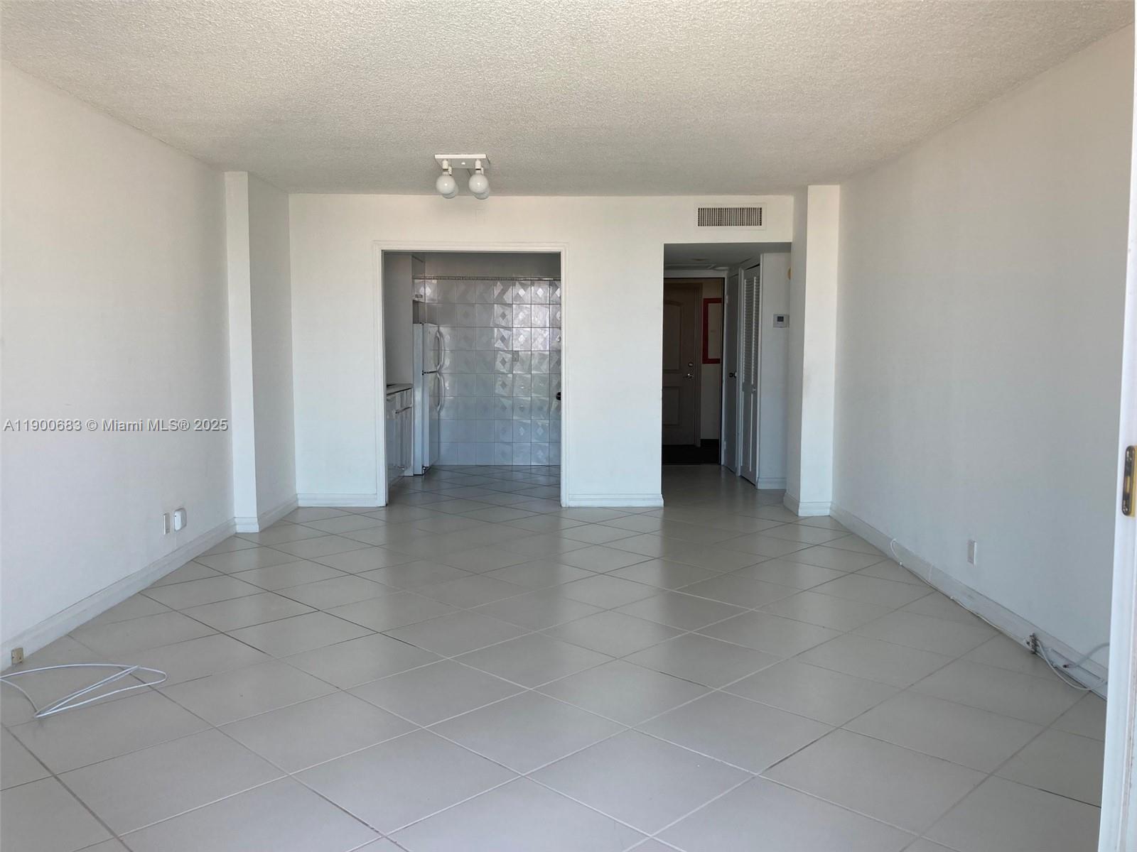 ARLEN HOUSE EAST CONDO - Residential