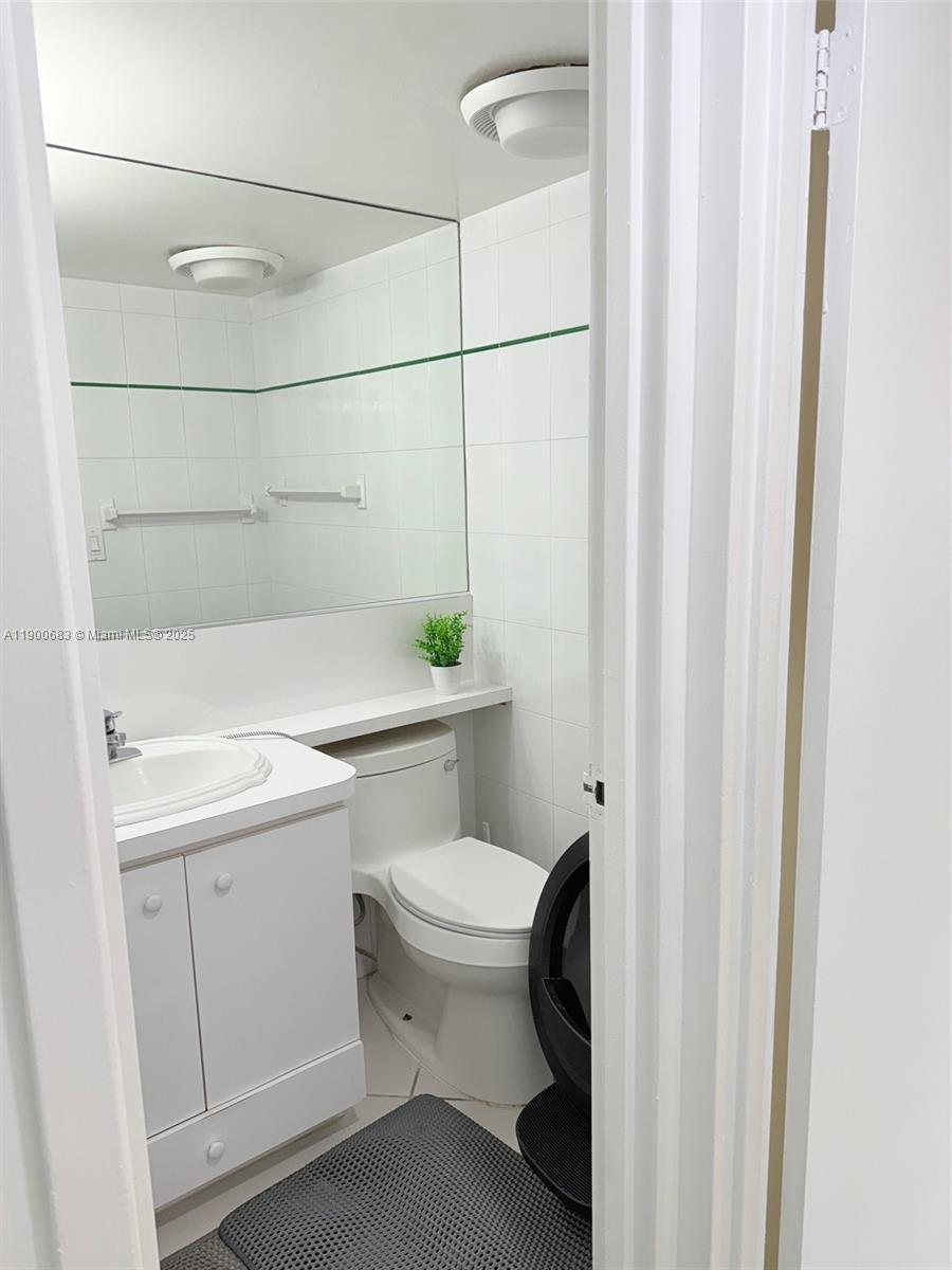 ARLEN HOUSE EAST CONDO - Residential