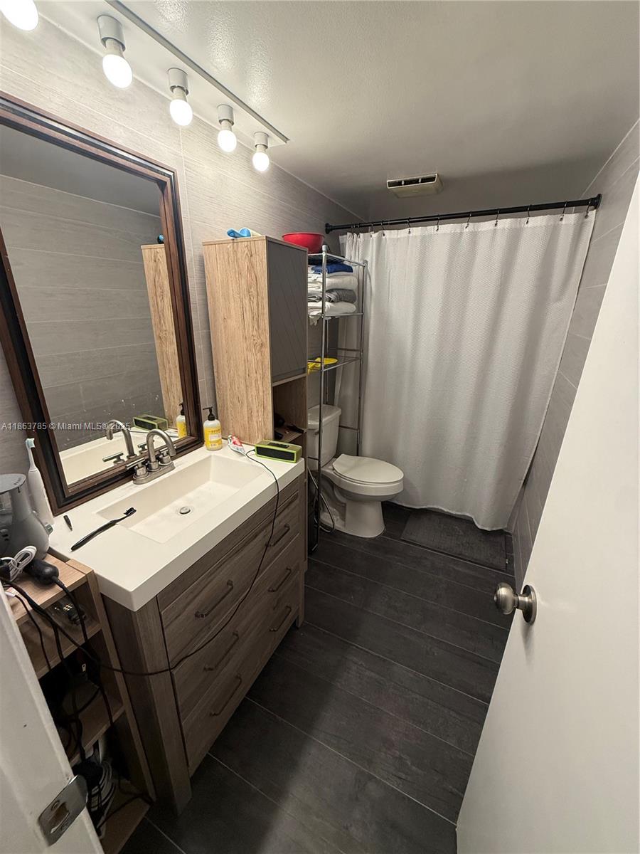 THE PALM BAY YACHT CLUB C - Residential