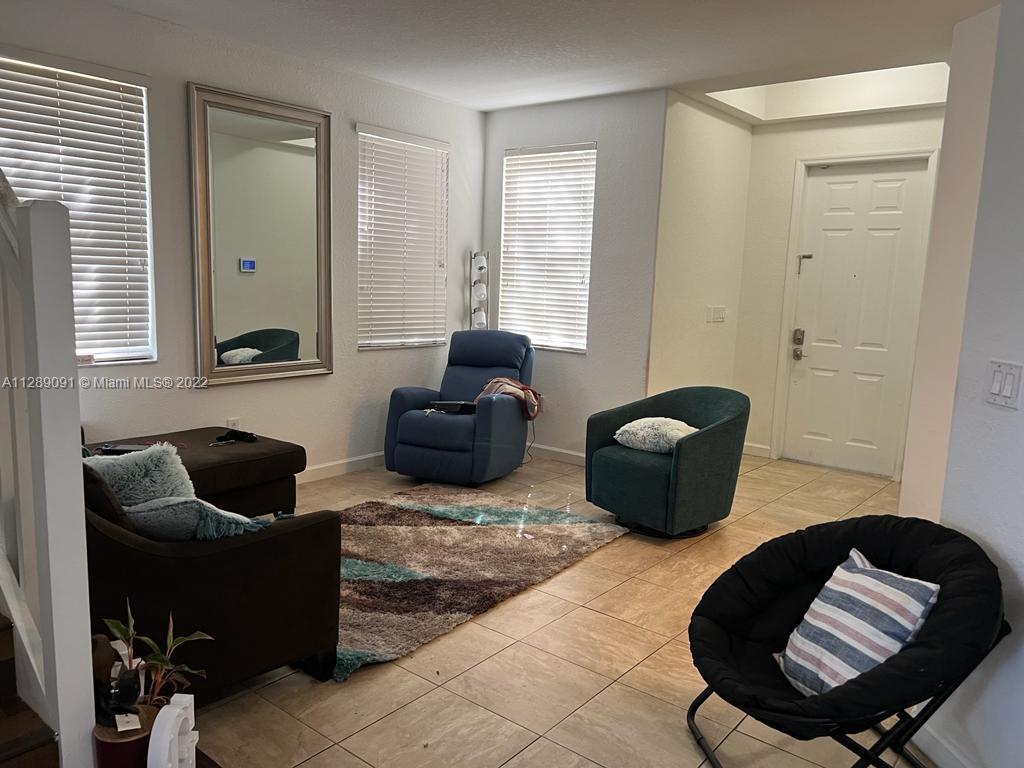 ISLANDS AT DORAL 1ST ADDN - Residential