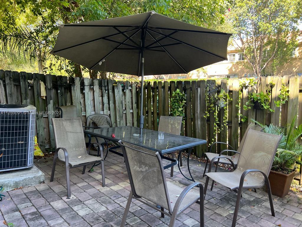 ISLANDS AT DORAL 1ST ADDN - Residential