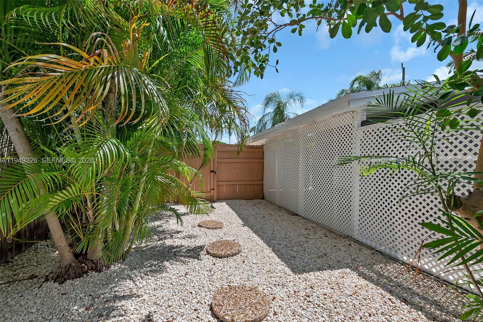 PALMETTO COUNTRY CLUB EST - Residential