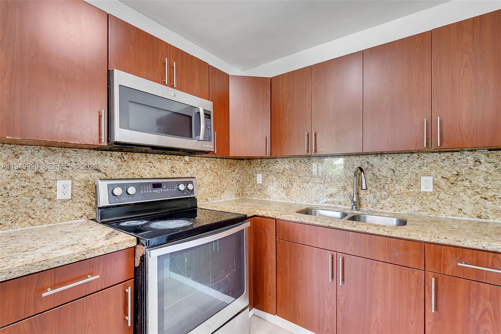 PALMETTO COUNTRY CLUB EST - Residential