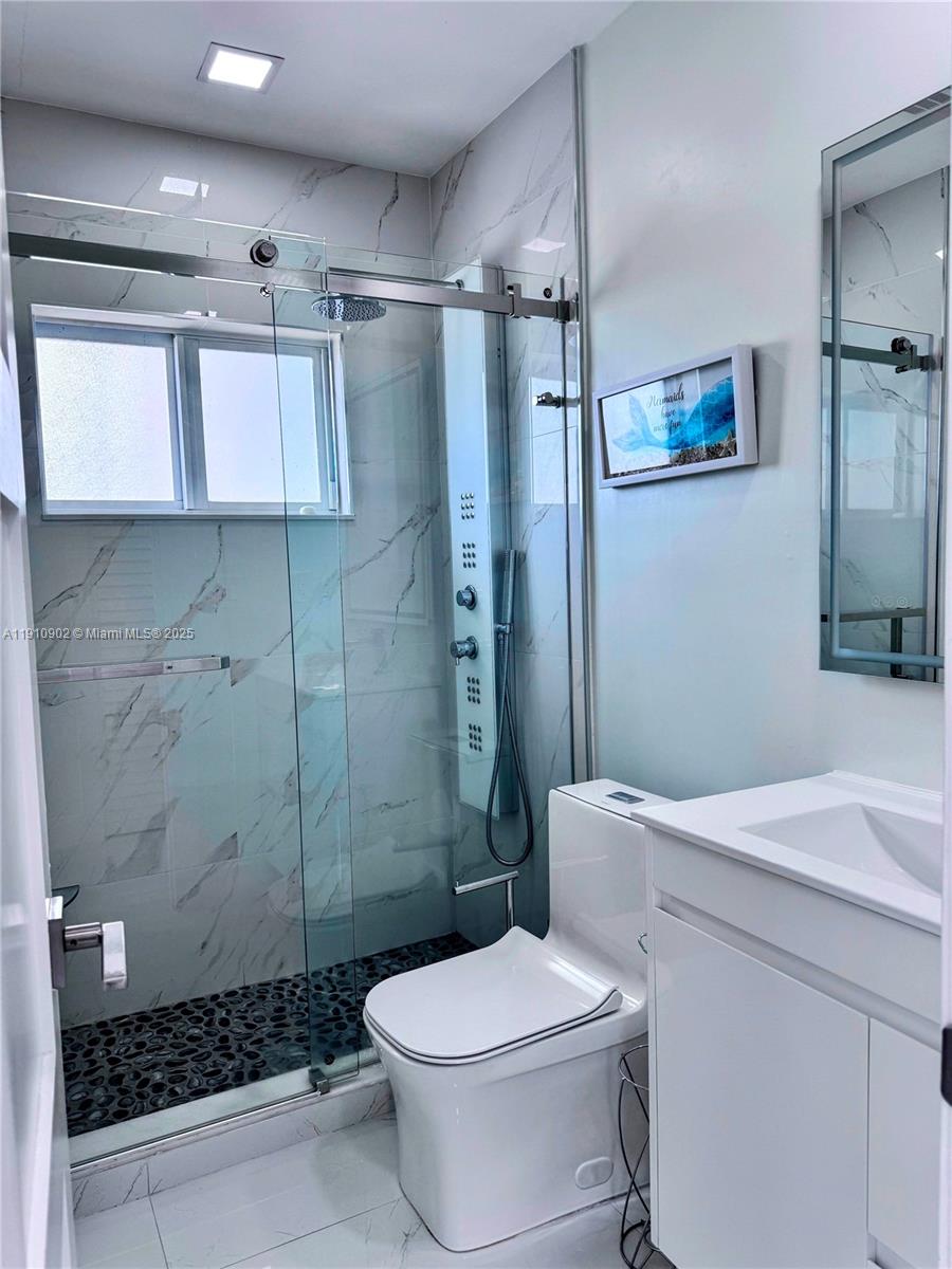 CAROL CITY - Residential Lease