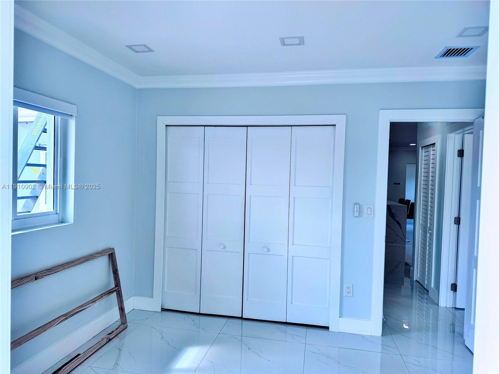 CAROL CITY - Residential Lease