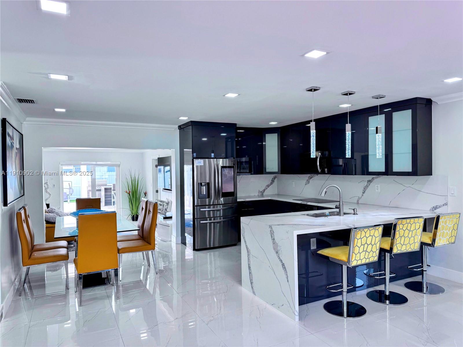 CAROL CITY - Residential Lease