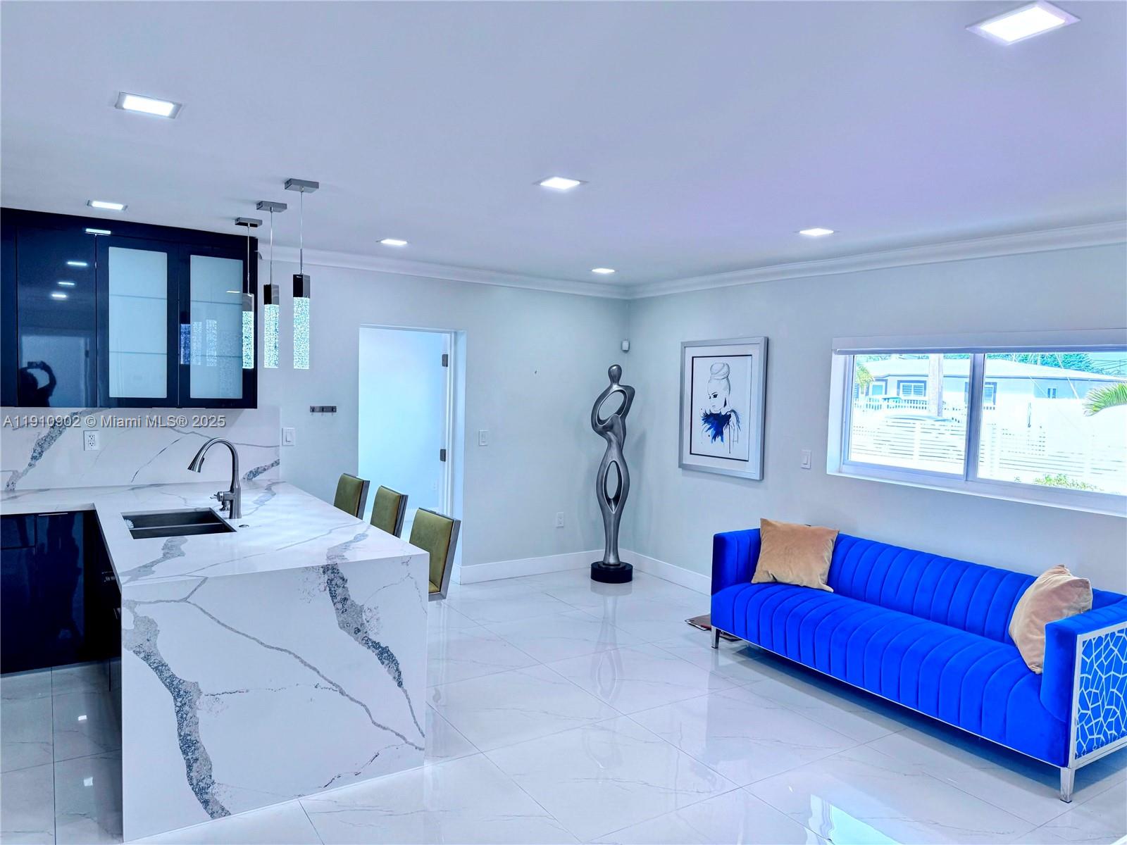 CAROL CITY - Residential Lease