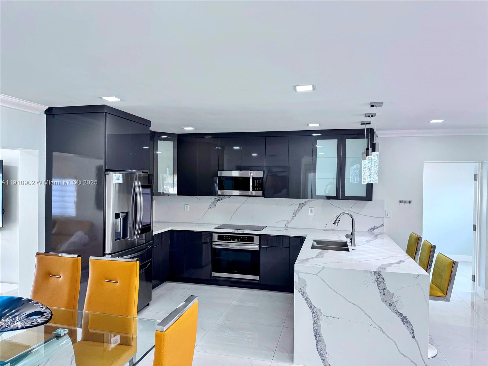 CAROL CITY - Residential Lease