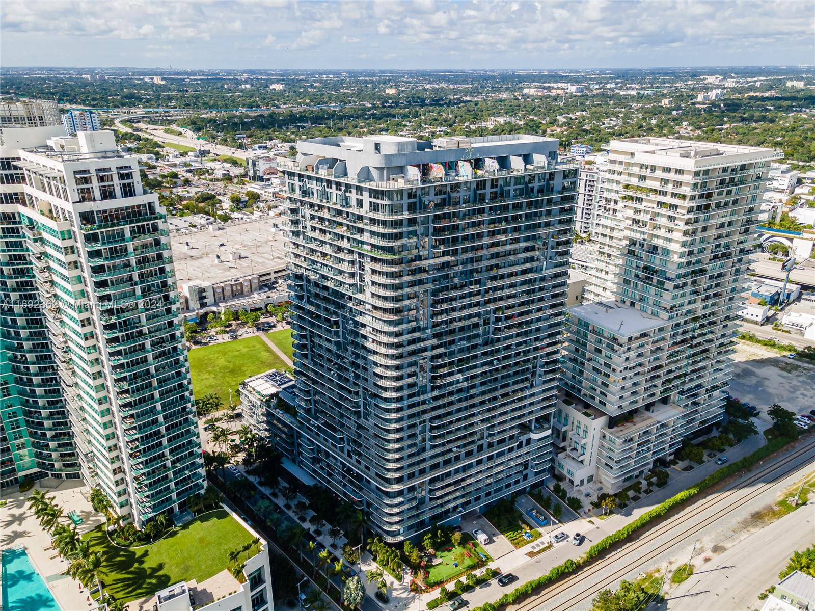 3401 MIDTOWN CONDO - Residential