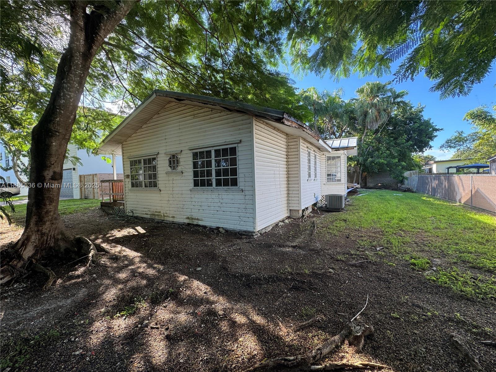 View photos, virtual tours, details... 8920 SW 157th St