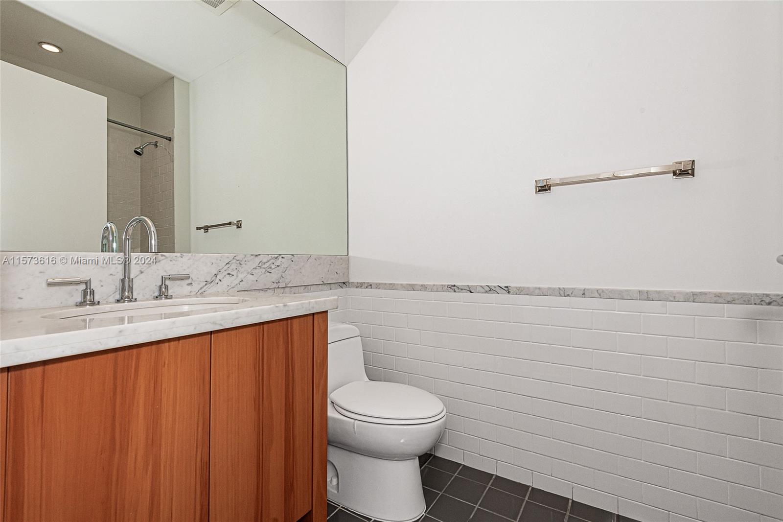 GORLIN AT AQUA CONDO - Residential