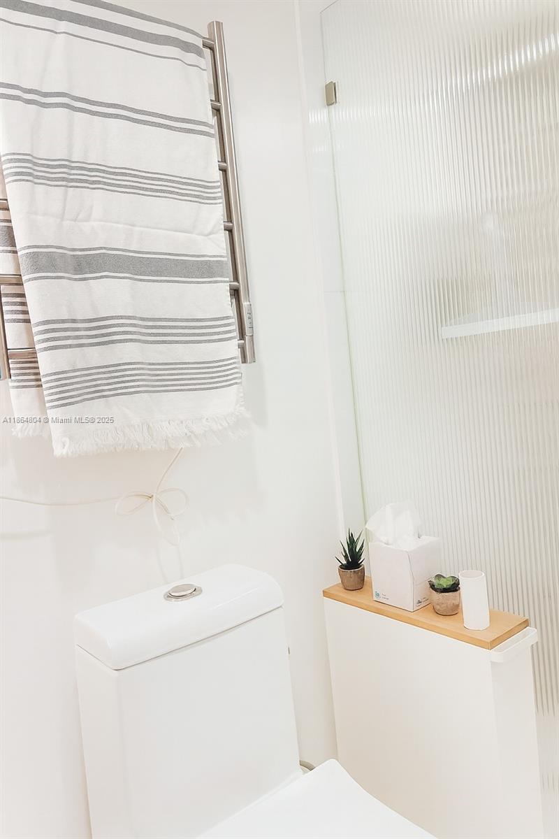 KENNEDY HOUSE CONDO - Residential