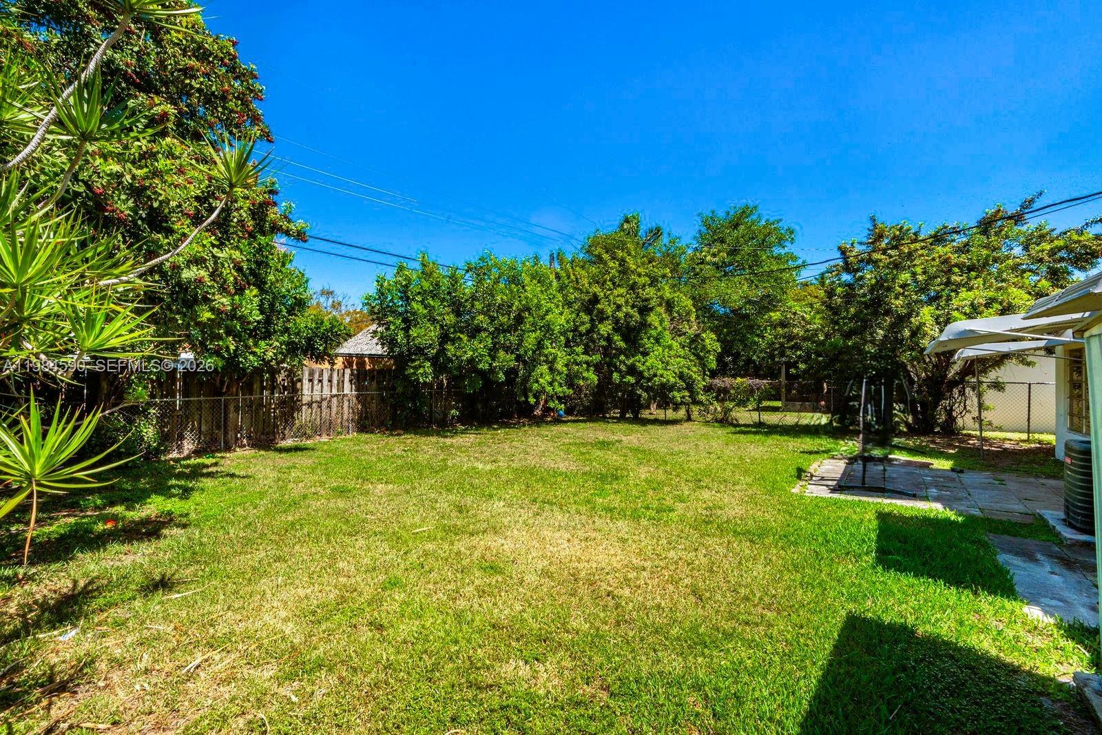 GULFSTREAM ESTATES - Residential