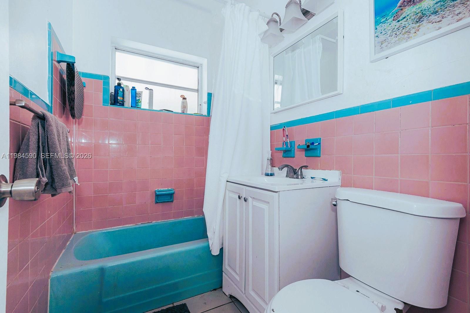 GULFSTREAM ESTATES - Residential