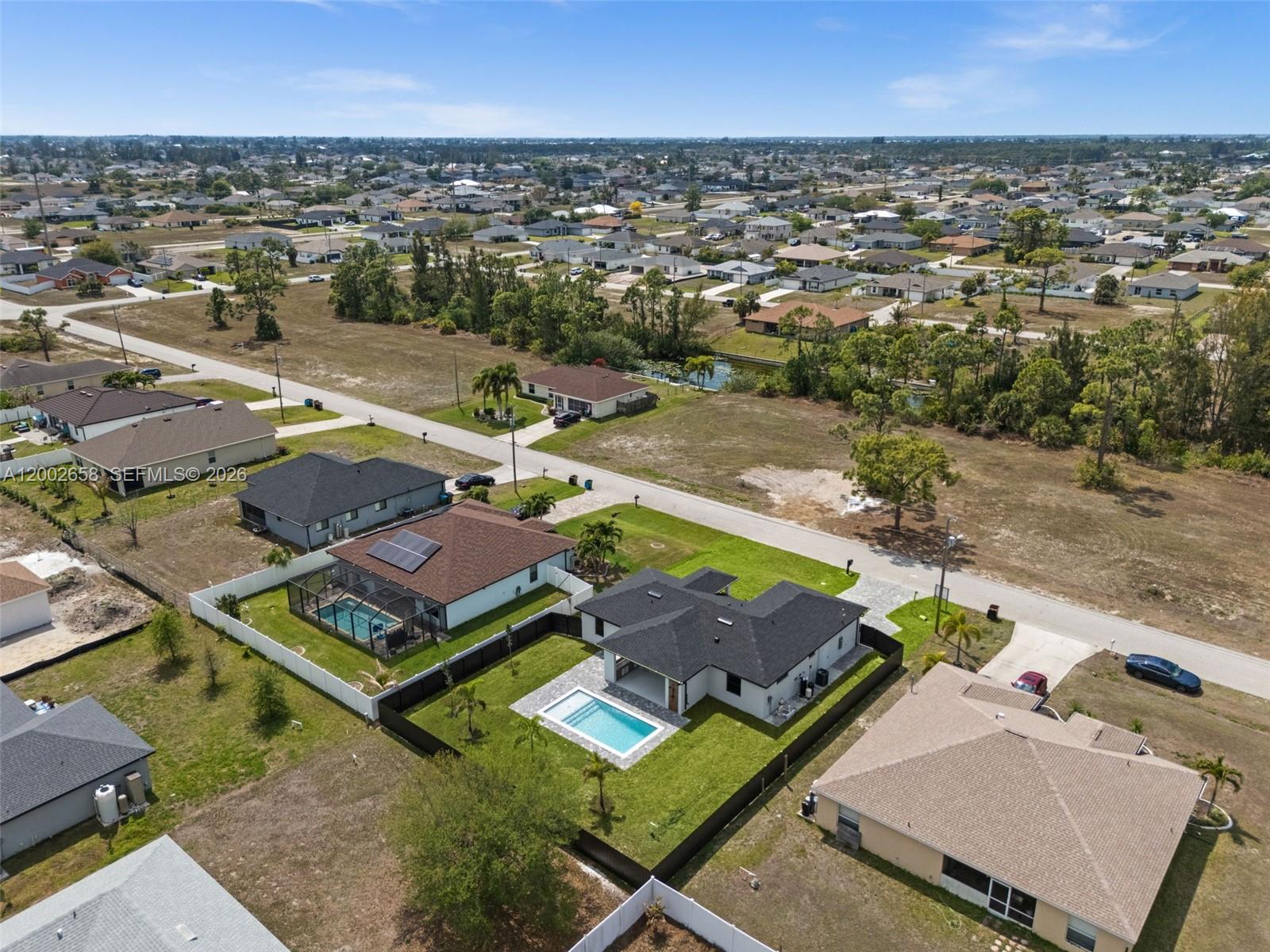 CAPE CORAL - Residential